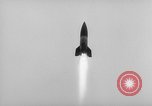 Standbild DEUTSCH A-4 Rakete im Winter Peenemunde Deutschland, 1942, aus Sekunde 11 historischem Filmmaterial Videoclip 65675077975