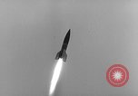 Standbild Deutsche V-2 Rakete Peenemunde Deutschland, 1942, aus Sekunde 13 historischem Filmmaterial Videoclip 65675077977