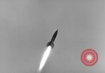 Standbild Deutsche V-2 Rakete Peenemunde Deutschland, 1942, aus Sekunde 14 historischem Filmmaterial Videoclip 65675077977