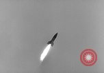 Standbild Deutsche V-2 Rakete Peenemunde Deutschland, 1942, aus Sekunde 15 historischem Filmmaterial Videoclip 65675077977