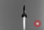 Standbild V-2 Rakete testen Peenemunde Deutschland, 1942, aus Sekunde 8 historischem Filmmaterial Videoclip 65675077980