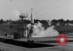 Standbild DEUTSCH A-4 Rakete Peenemunde Deutschland, 1942, aus Sekunde 3 historischem Filmmaterial Videoclip 65675077985