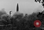 Standbild DEUTSCH A-4 Rakete Peenemunde Deutschland, 1942, aus Sekunde 3 historischem Filmmaterial Videoclip 65675077987