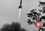 Standbild DEUTSCH A-4 Rakete Peenemunde Deutschland, 1942, aus Sekunde 5 historischem Filmmaterial Videoclip 65675077987