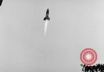 Standbild DEUTSCH A-4 Rakete Peenemunde Deutschland, 1942, aus Sekunde 6 historischem Filmmaterial Videoclip 65675077987