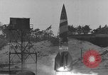 Standbild DEUTSCH A-4 Rakete Peenemunde Deutschland, 1942, aus Sekunde 9 historischem Filmmaterial Videoclip 65675077988