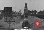 Standbild DEUTSCH A-4 Rakete Peenemunde Deutschland, 1942, aus Sekunde 10 historischem Filmmaterial Videoclip 65675077988