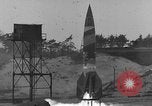 Standbild DEUTSCH A-4 Rakete Peenemunde Deutschland, 1942, aus Sekunde 12 historischem Filmmaterial Videoclip 65675077988