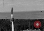 Standbild DEUTSCH A-4 Rakete von PIT Peenemunde Deutschland, 1942, aus Sekunde 6 historischem Filmmaterial Videoclip 65675077989