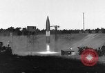 Standbild DEUTSCH A-4 Rakete Peenemunde Deutschland, 1942, aus Sekunde 10 historischem Filmmaterial Videoclip 65675077991