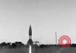 Standbild DEUTSCH A-4 Rakete Peenemunde Deutschland, 1942, aus Sekunde 11 historischem Filmmaterial Videoclip 65675077991