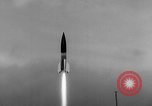 Standbild DEUTSCH A-4 Rakete Peenemunde Deutschland, 1942, aus Sekunde 11 historischem Filmmaterial Videoclip 65675077992