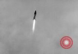 Standbild DEUTSCH A-4 Rakete Peenemunde Deutschland, 1942, aus Sekunde 14 historischem Filmmaterial Videoclip 65675077992