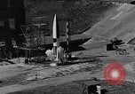 Standbild DEUTSCH A-4 Rakete Peenemunde Deutschland, 1942, aus Sekunde 1 historischem Filmmaterial Videoclip 65675077993