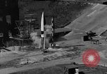 Standbild DEUTSCH A-4 Rakete Peenemunde Deutschland, 1942, aus Sekunde 3 historischem Filmmaterial Videoclip 65675077993