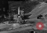 Standbild DEUTSCH A-4 Rakete Peenemunde Deutschland, 1942, aus Sekunde 4 historischem Filmmaterial Videoclip 65675077993