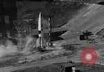 Standbild DEUTSCH A-4 Rakete Peenemunde Deutschland, 1942, aus Sekunde 6 historischem Filmmaterial Videoclip 65675077993