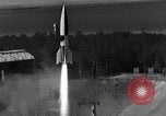 Standbild DEUTSCH A-4 Rakete Peenemunde Deutschland, 1942, aus Sekunde 9 historischem Filmmaterial Videoclip 65675077993