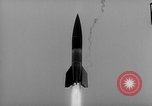Standbild DEUTSCH A-4 Rakete Peenemunde Deutschland, 1942, aus Sekunde 9 historischem Filmmaterial Videoclip 65675077994