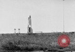 Standbild horizontalen Flug Weg der deutschen A-4 Rakete Peenemunde Deutschland, 1942, aus Sekunde 1 historischem Filmmaterial Videoclip 65675077995