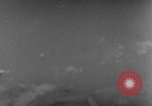 Standbild horizontalen Flug Weg der deutschen A-4 Rakete Peenemunde Deutschland, 1942, aus Sekunde 5 historischem Filmmaterial Videoclip 65675077995