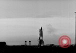 Standbild horizontalen Flug Weg der deutschen A-4 Rakete Peenemunde Deutschland, 1942, aus Sekunde 11 historischem Filmmaterial Videoclip 65675077995