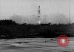 Standbild DEUTSCH A-4 Rakete Peenemunde Deutschland, 1942, aus Sekunde 7 historischem Filmmaterial Videoclip 65675077997