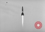 Standbild DEUTSCH A-4 Rakete Peenemunde Deutschland, 1942, aus Sekunde 10 historischem Filmmaterial Videoclip 65675077997
