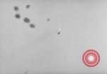 Standbild DEUTSCH A-4 Rakete Peenemunde Deutschland, 1942, aus Sekunde 22 historischem Filmmaterial Videoclip 65675077997