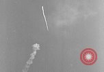 Standbild DEUTSCH A-4 Rakete Peenemunde Deutschland, 1942, aus Sekunde 54 historischem Filmmaterial Videoclip 65675077998