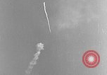 Standbild DEUTSCH A-4 Rakete Peenemunde Deutschland, 1942, aus Sekunde 56 historischem Filmmaterial Videoclip 65675077998
