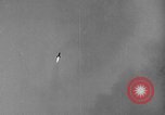 Standbild DEUTSCH A-4 Rakete am Abend starten Peenemunde Deutschland, 1942, aus Sekunde 12 historischem Filmmaterial Videoclip 65675077999