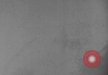 Standbild DEUTSCH A-4 Rakete am Abend starten Peenemunde Deutschland, 1942, aus Sekunde 19 historischem Filmmaterial Videoclip 65675077999