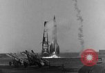 Standbild DEUTSCH A-4 Rakete Peenemunde Deutschland, 1942, aus Sekunde 10 historischem Filmmaterial Videoclip 65675078000
