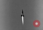 Standbild DEUTSCH A-4 Rakete Peenemunde Deutschland, 1942, aus Sekunde 19 historischem Filmmaterial Videoclip 65675078000