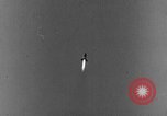 Standbild DEUTSCH A-4 Rakete Peenemunde Deutschland, 1942, aus Sekunde 22 historischem Filmmaterial Videoclip 65675078000