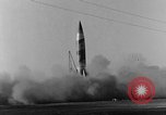 Immagine di Tedesco A-4 missile Peenemunde Germania, 1942, secondo 11 filmato di repertorio 65675078002