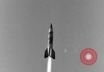 Immagine di Tedesco A-4 missile Peenemunde Germania, 1942, secondo 16 filmato di repertorio 65675078002