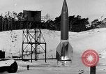Standbild DEUTSCH A-4 Rakete Peenemunde Deutschland, 1942, aus Sekunde 7 historischem Filmmaterial Videoclip 65675078004