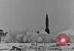 Standbild DEUTSCH A-4 Rakete Peenemunde Deutschland, 1942, aus Sekunde 5 historischem Filmmaterial Videoclip 65675078005