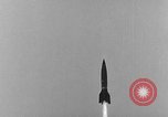 Standbild DEUTSCH A-4 Rakete Peenemunde Deutschland, 1942, aus Sekunde 7 historischem Filmmaterial Videoclip 65675078005
