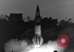 Standbild mittellange Aufnahme des A-4-Rakete starten Peenemunde Deutschland, 1942, aus Sekunde 3 historischem Filmmaterial Videoclip 65675078008