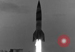 Standbild mittellange Aufnahme des A-4-Rakete starten Peenemunde Deutschland, 1942, aus Sekunde 8 historischem Filmmaterial Videoclip 65675078008