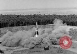 Standbild DEUTSCH A-4 Rakete Peenemunde Deutschland, 1942, aus Sekunde 6 historischem Filmmaterial Videoclip 65675078009