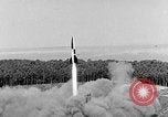 Standbild DEUTSCH A-4 Rakete Peenemunde Deutschland, 1942, aus Sekunde 7 historischem Filmmaterial Videoclip 65675078009
