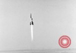 Standbild DEUTSCH A-4 Rakete Peenemunde Deutschland, 1942, aus Sekunde 8 historischem Filmmaterial Videoclip 65675078009