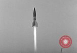 Standbild DEUTSCH A-4 Rakete Peenemunde Deutschland, 1942, aus Sekunde 8 historischem Filmmaterial Videoclip 65675078010