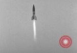 Standbild DEUTSCH A-4 Rakete Peenemunde Deutschland, 1942, aus Sekunde 9 historischem Filmmaterial Videoclip 65675078010