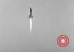 Standbild DEUTSCH A-4 Rakete Peenemunde Deutschland, 1942, aus Sekunde 10 historischem Filmmaterial Videoclip 65675078010