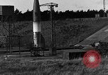 Standbild instabil Kamera Nahaufnahme des deutschen A-4 Rakete starten Peenemunde Deutschland, 1942, aus Sekunde 3 historischem Filmmaterial Videoclip 65675078011